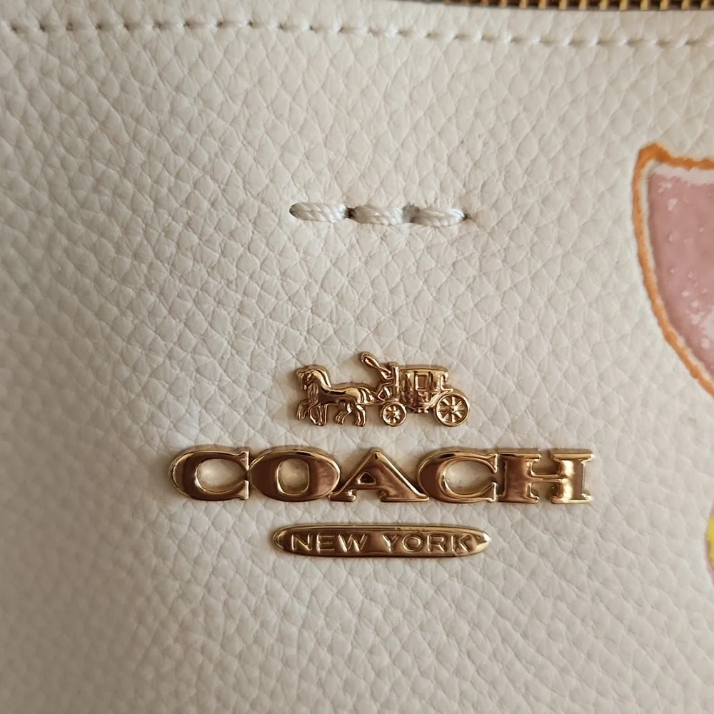 Coach Cream With Dreamy Floral Print Bucket Bag - Picture 3 of 15